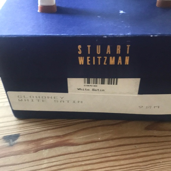 White Satin Stuart Weizmann sling back heels - Picture 5 of 9